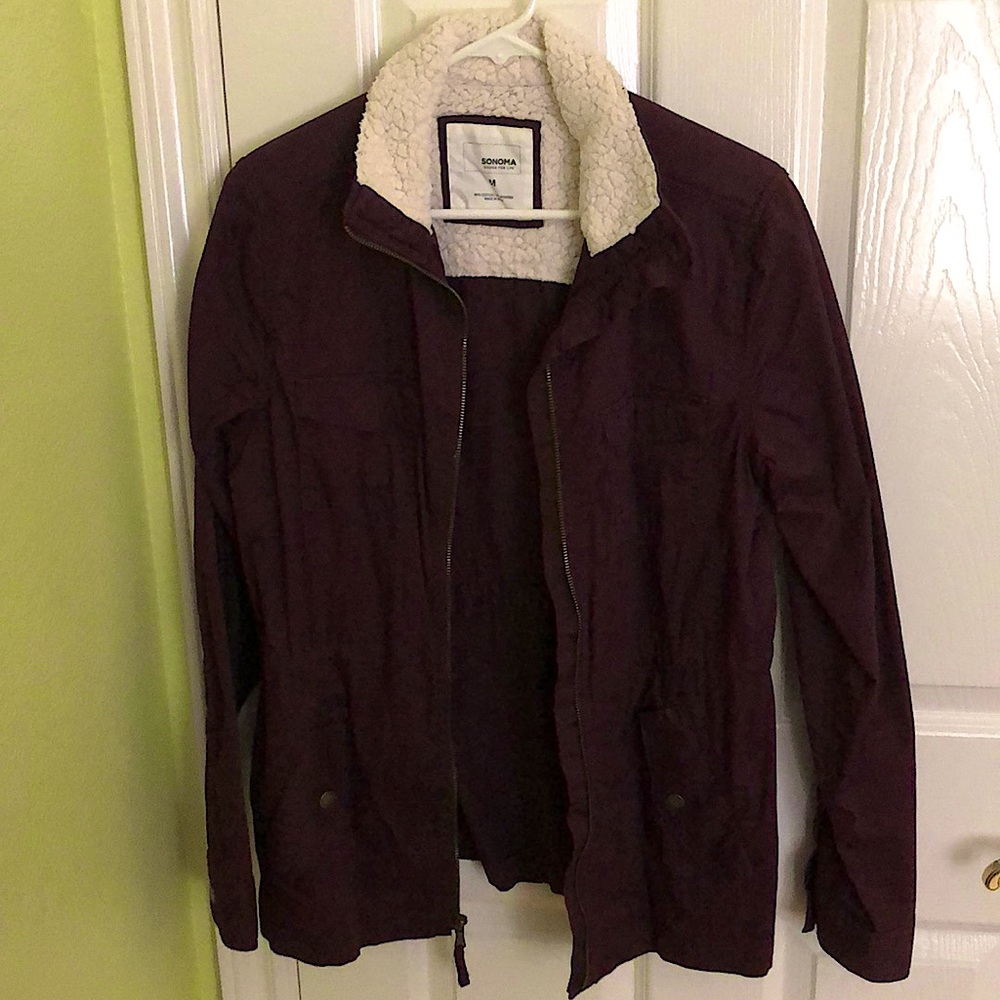 Size M dark plum jacket with fleece-lined collar